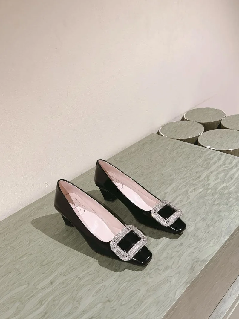 SoftTouch Roger Vivier Shoes 15413