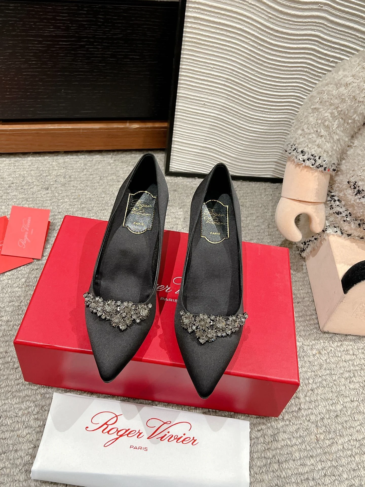 Roger Vivier Shoes FashionForward 5834