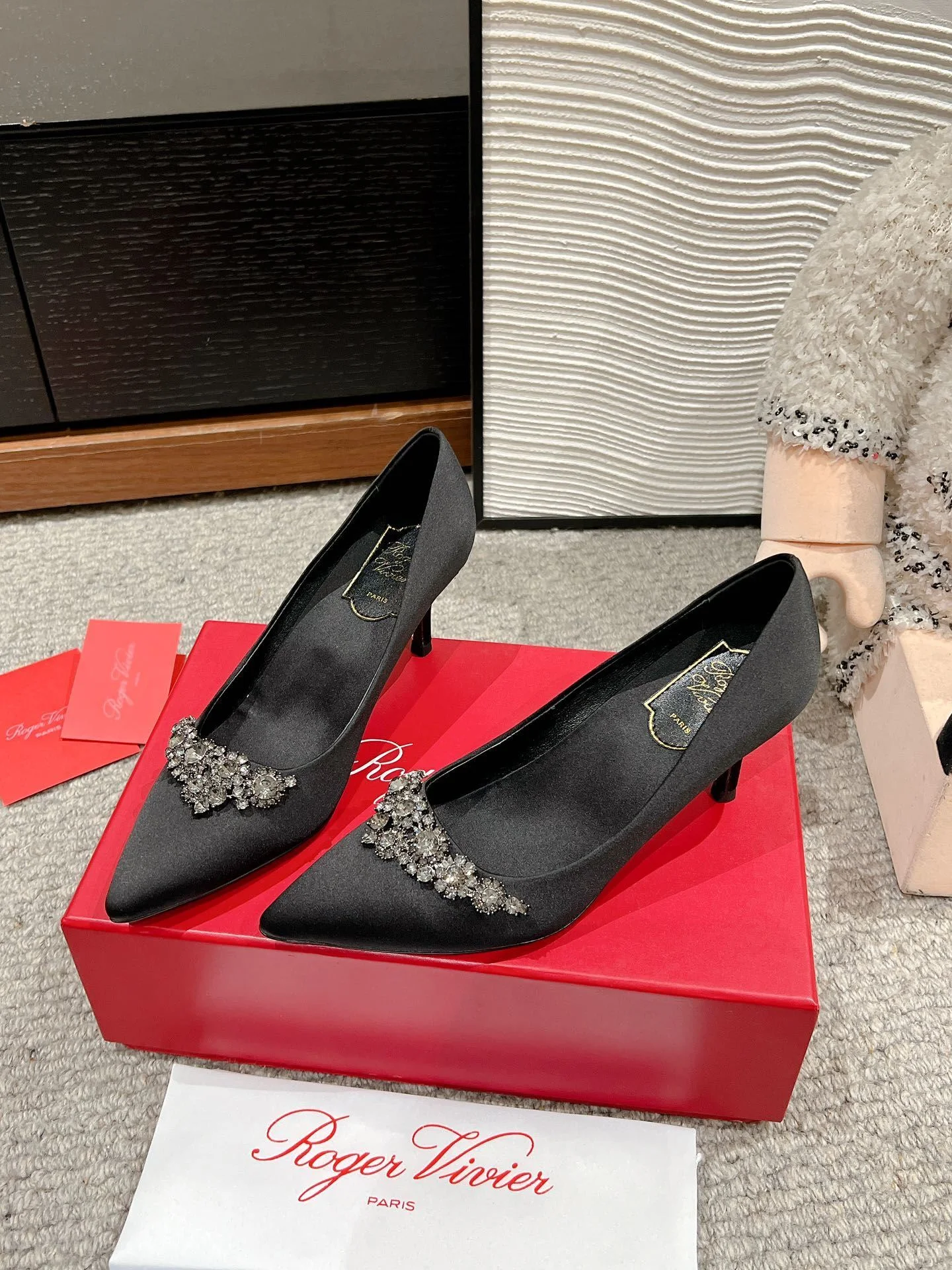 Roger Vivier Shoes FashionForward 5834
