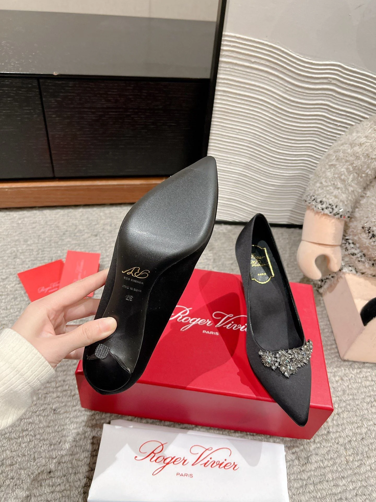 Roger Vivier Shoes FashionForward 5834