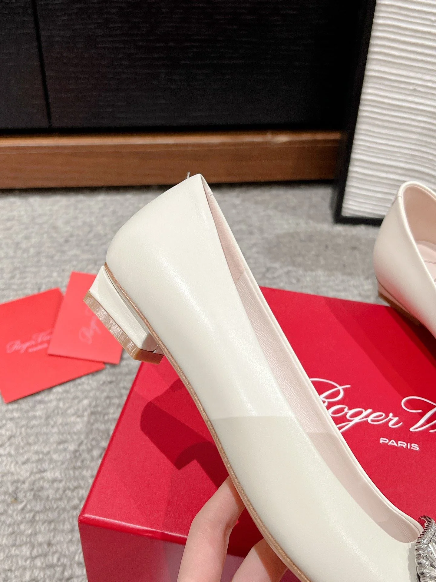 Trendy Roger Vivier Shoes 5825