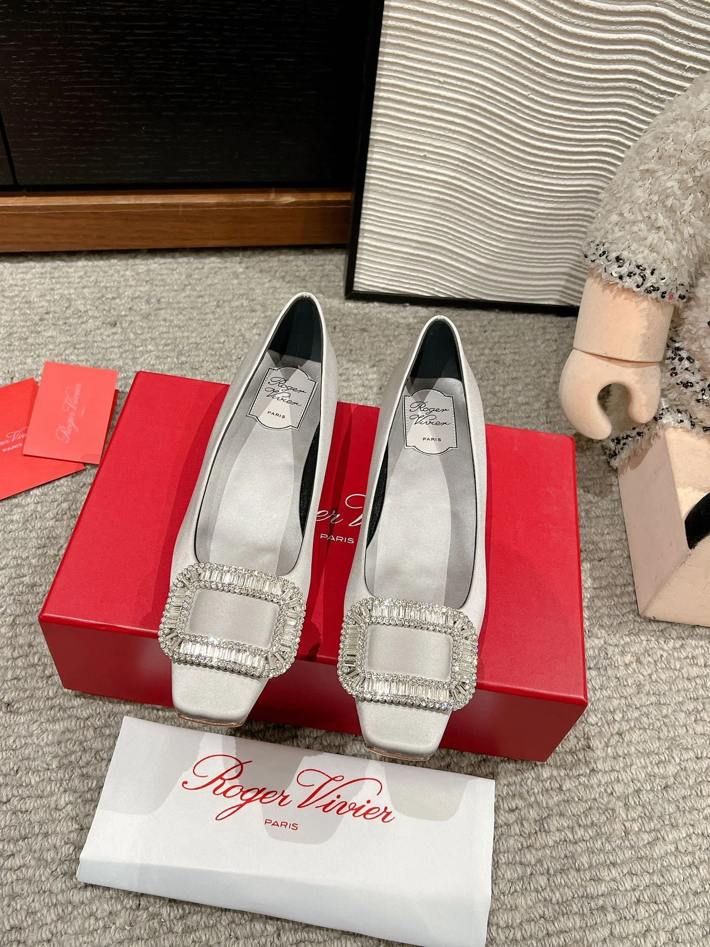 EasyMatch Roger Vivier Shoes 5851
