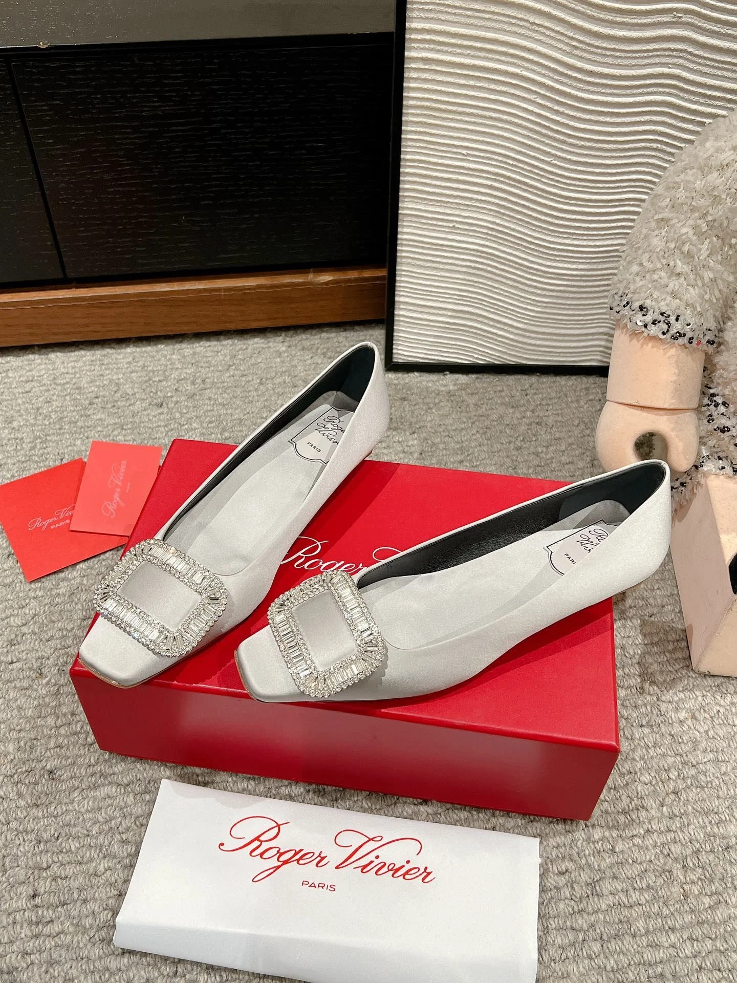 EasyMatch Roger Vivier Shoes 5851