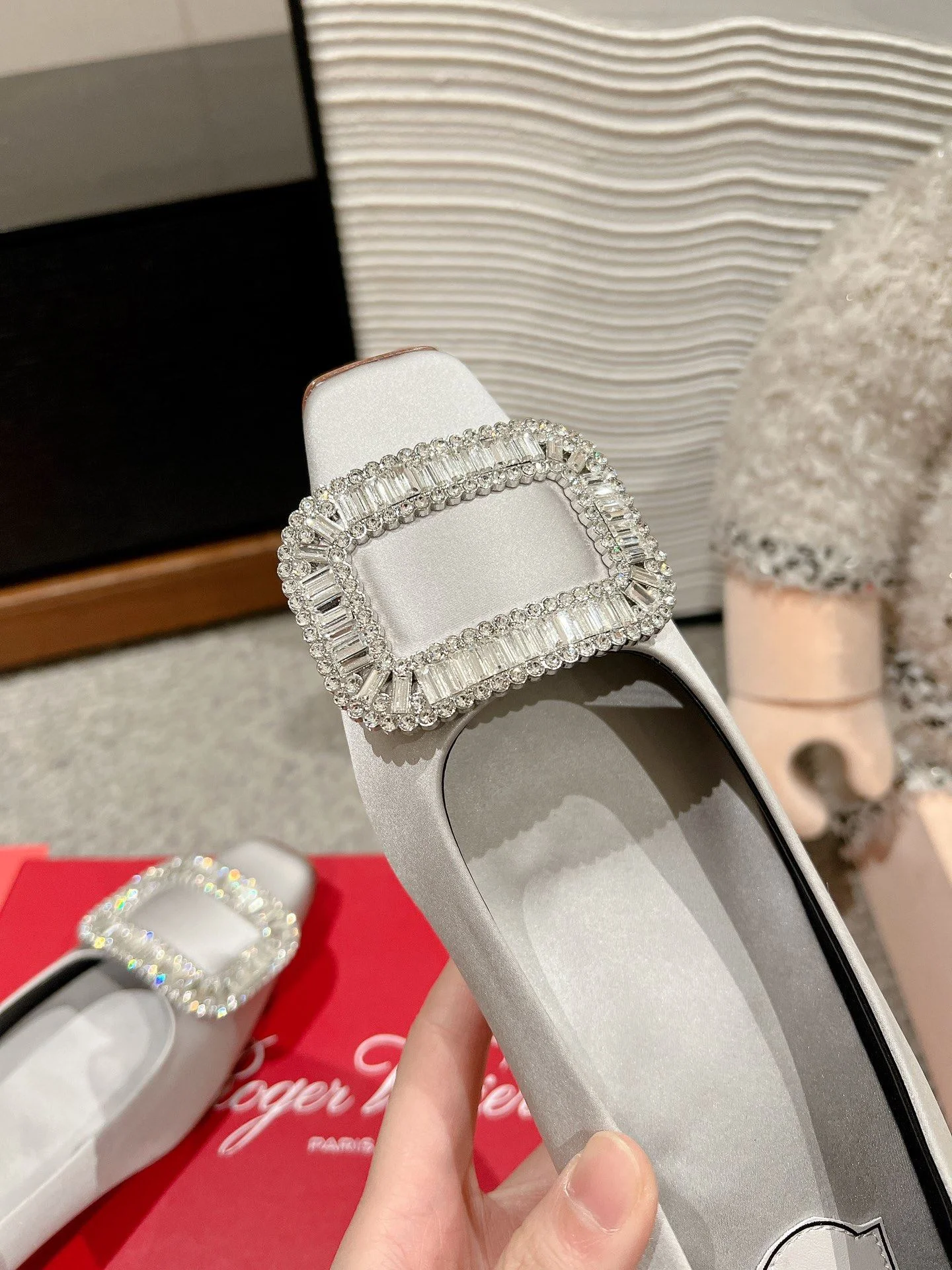 EasyMatch Roger Vivier Shoes 5851