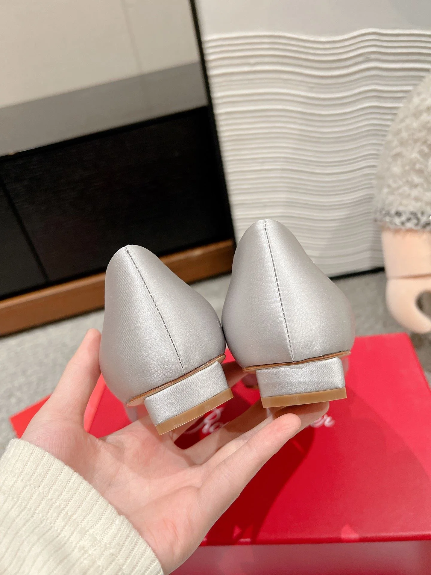 EasyMatch Roger Vivier Shoes 5851