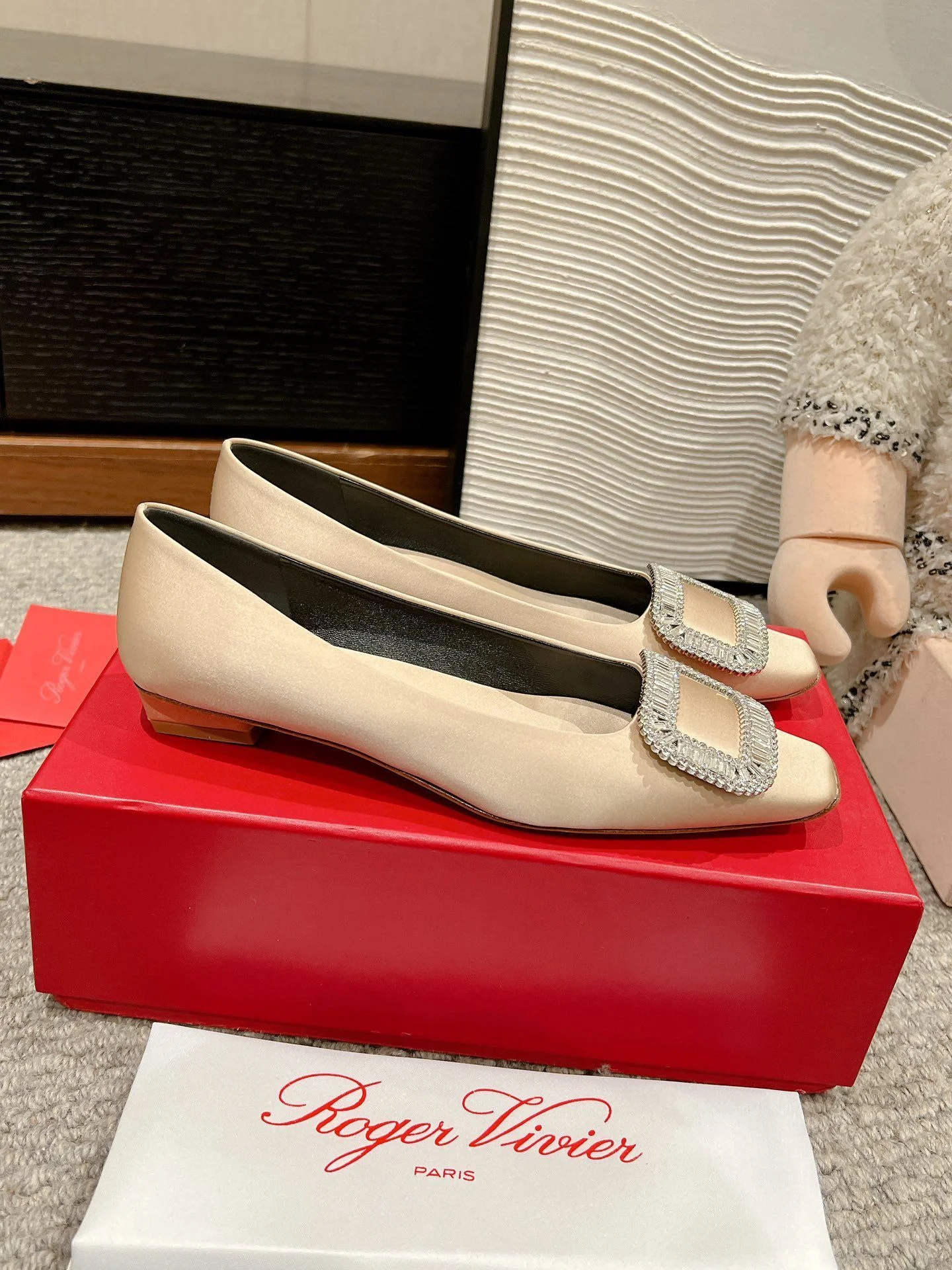 Roger Vivier Shoes Refined 5818
