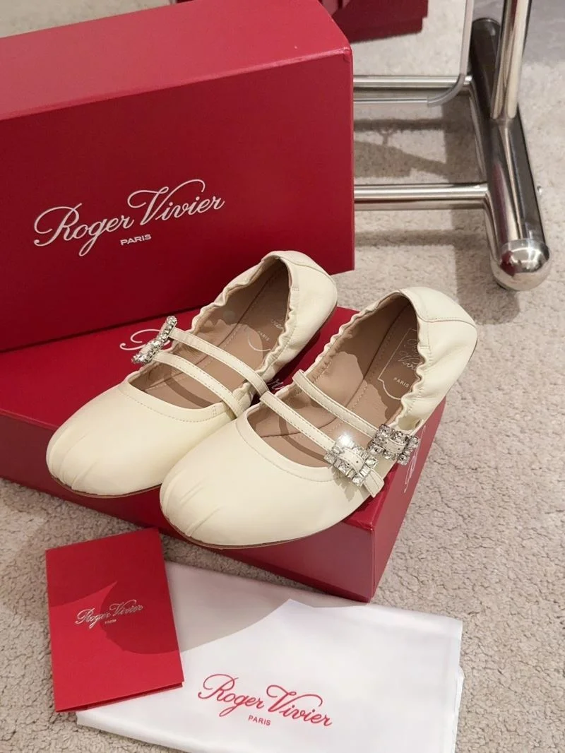 Roger Vivier Shoes Cozy 5811