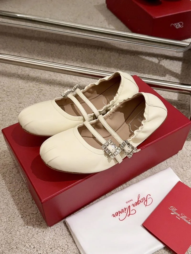 Roger Vivier Shoes Cozy 5811