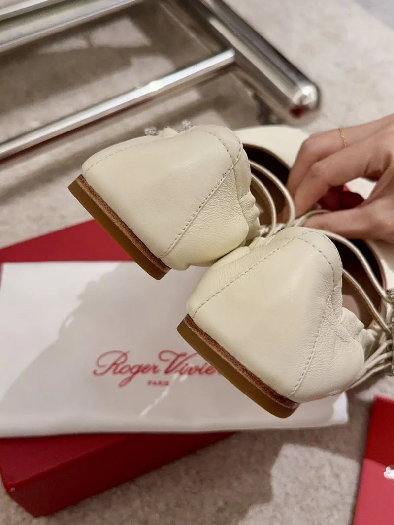 Roger Vivier Shoes Cozy 5811