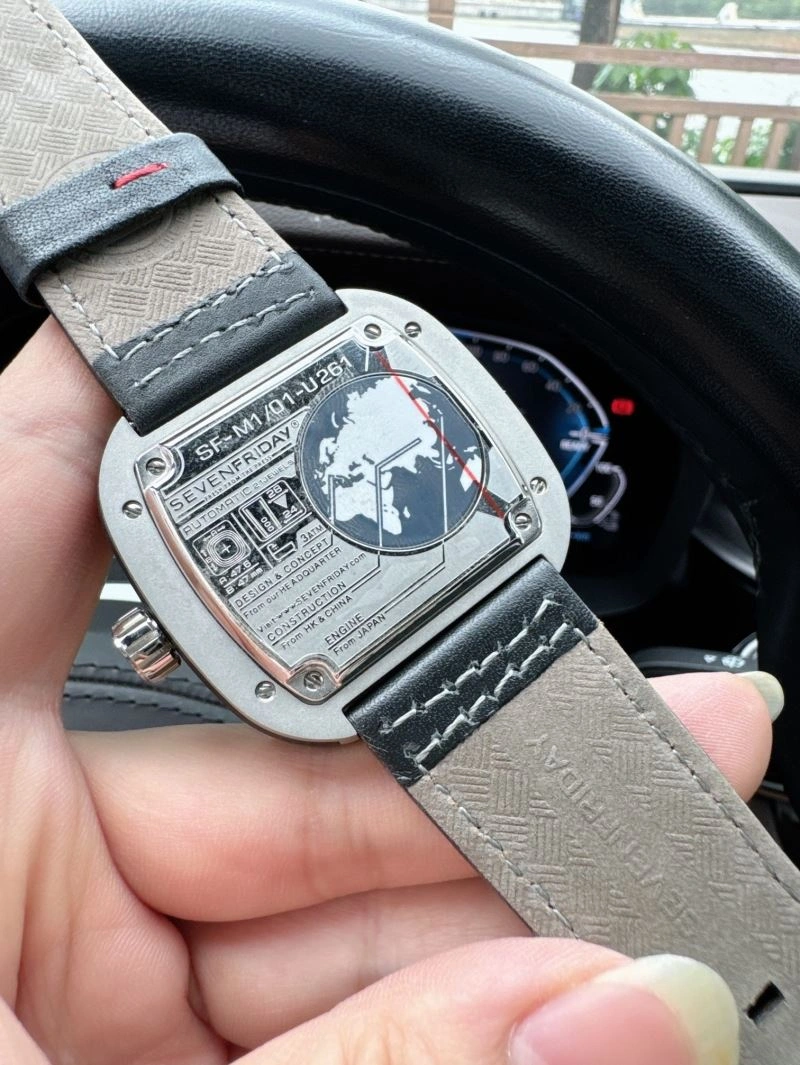 SEVENFRIDAY Watches ComfortFit 202848
