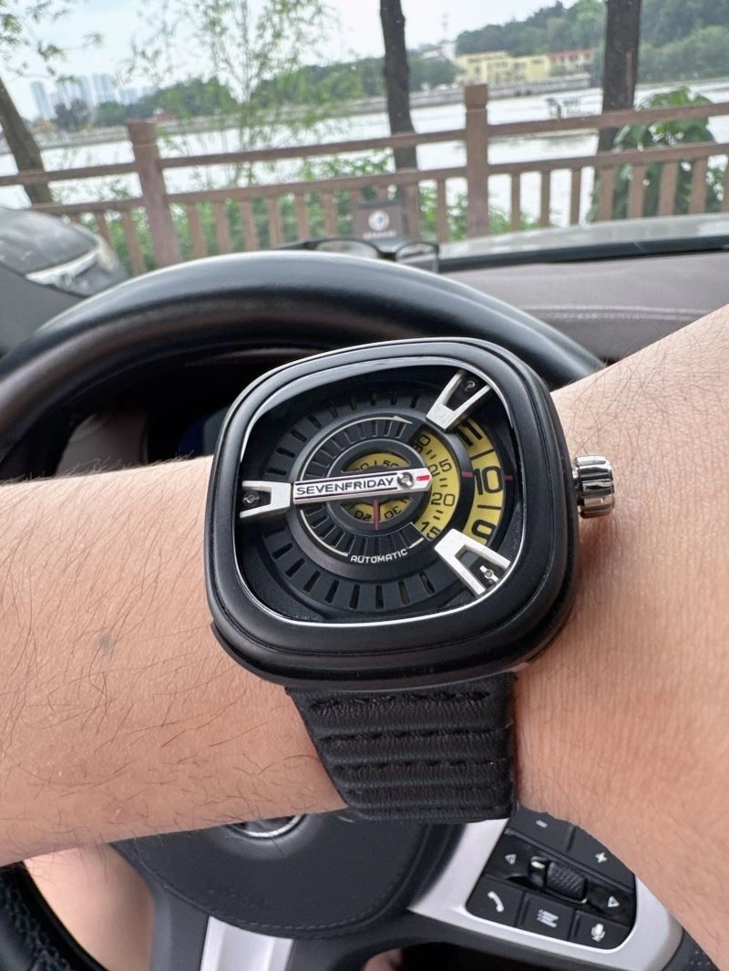 Durable SEVENFRIDAY Watches 202849
