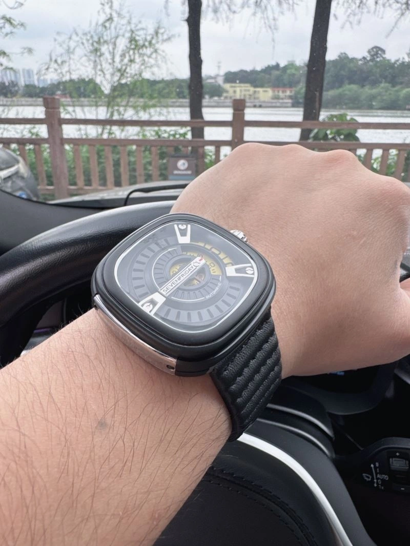 Durable SEVENFRIDAY Watches 202849