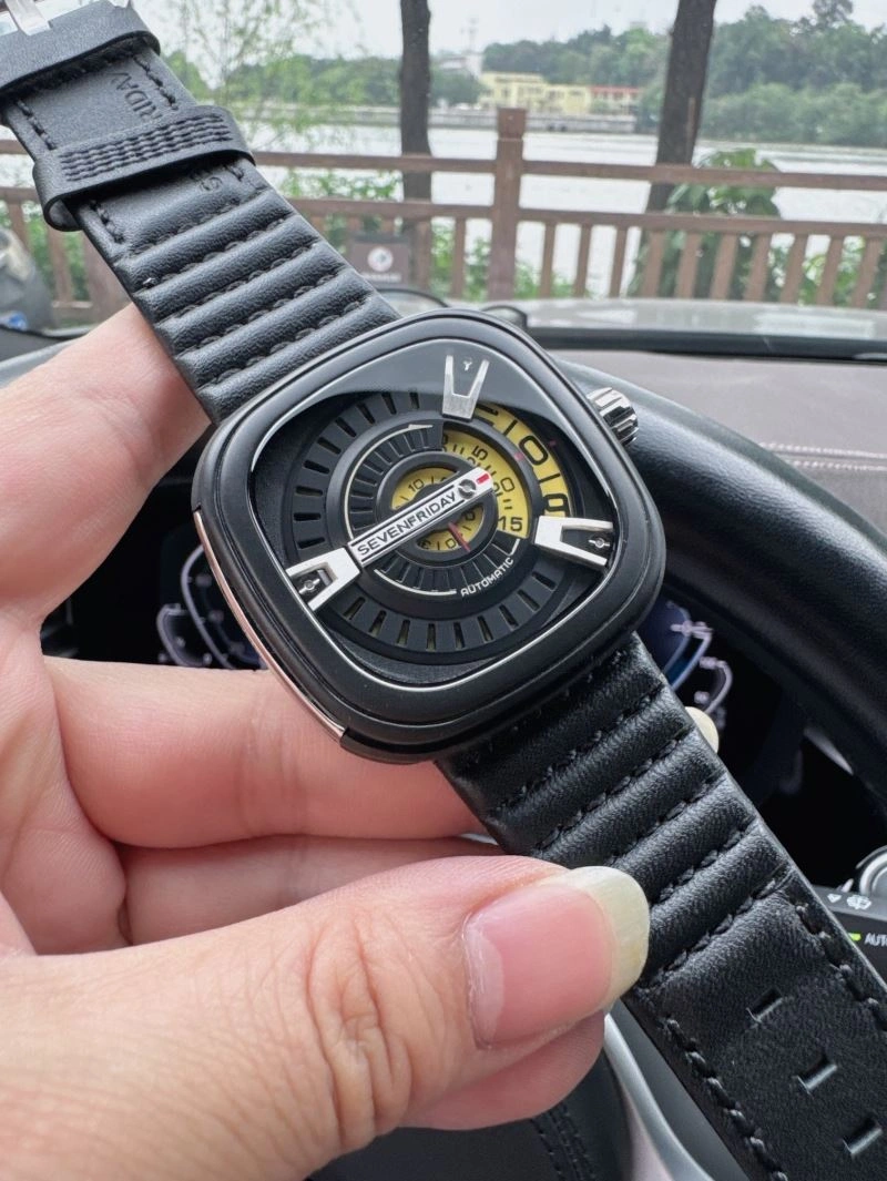 Durable SEVENFRIDAY Watches 202849