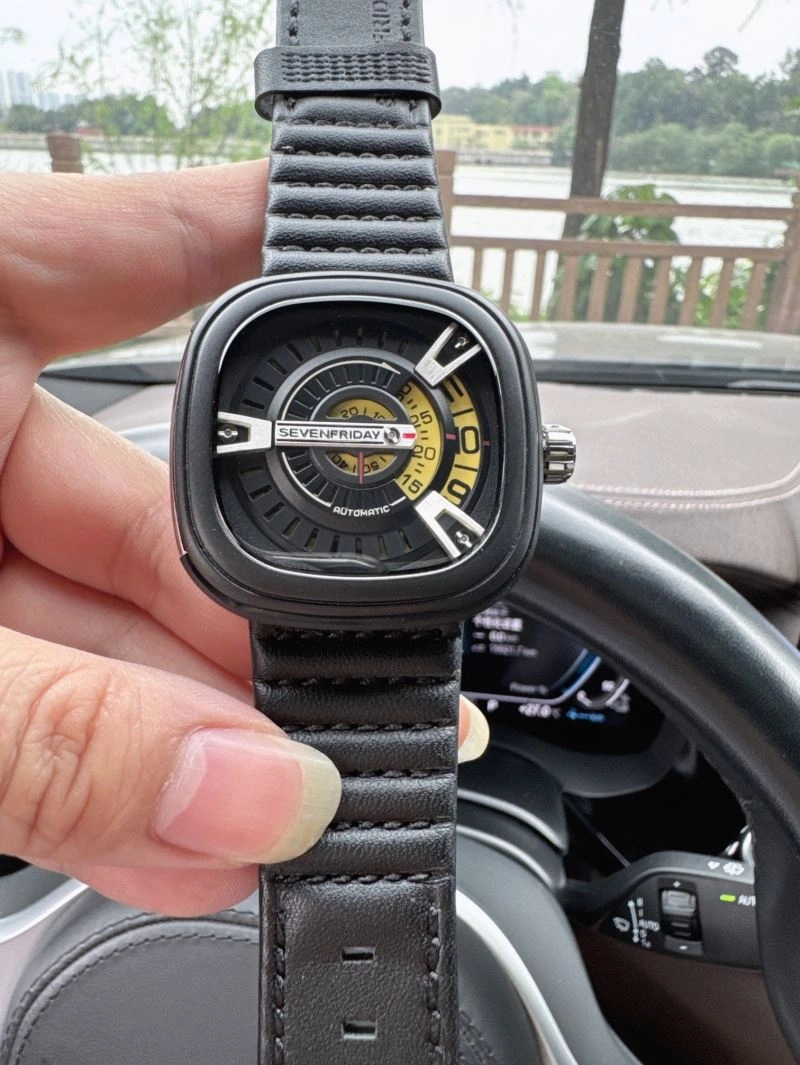 Durable SEVENFRIDAY Watches 202849