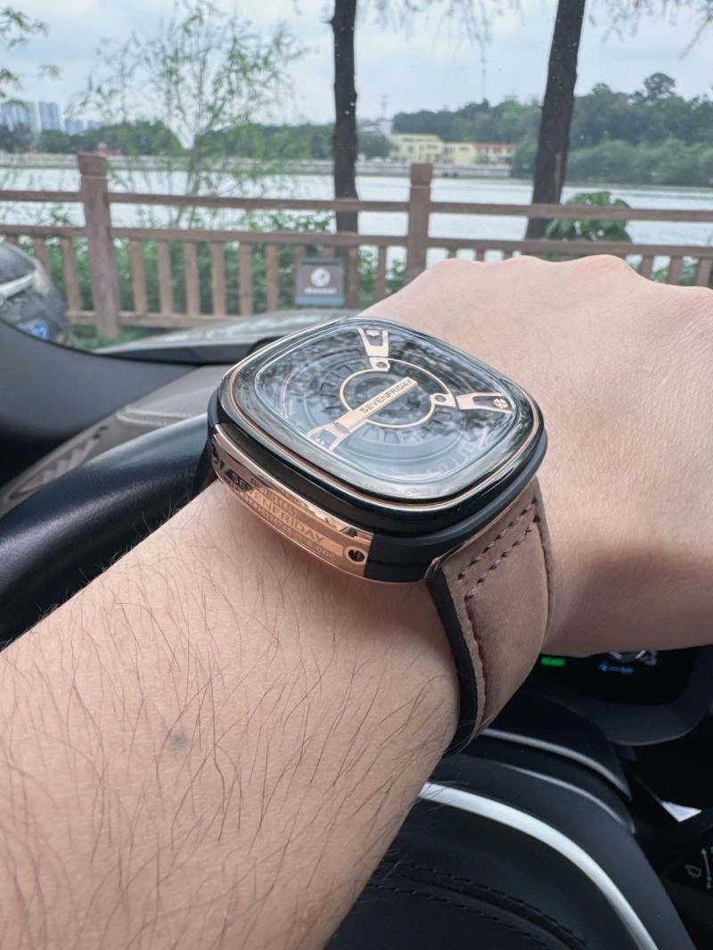 SoftTouch SEVENFRIDAY Watches 202855