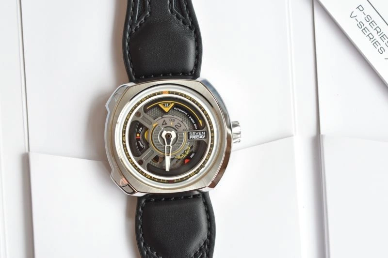 SEVENFRIDAY Watches ComfortFit 202803