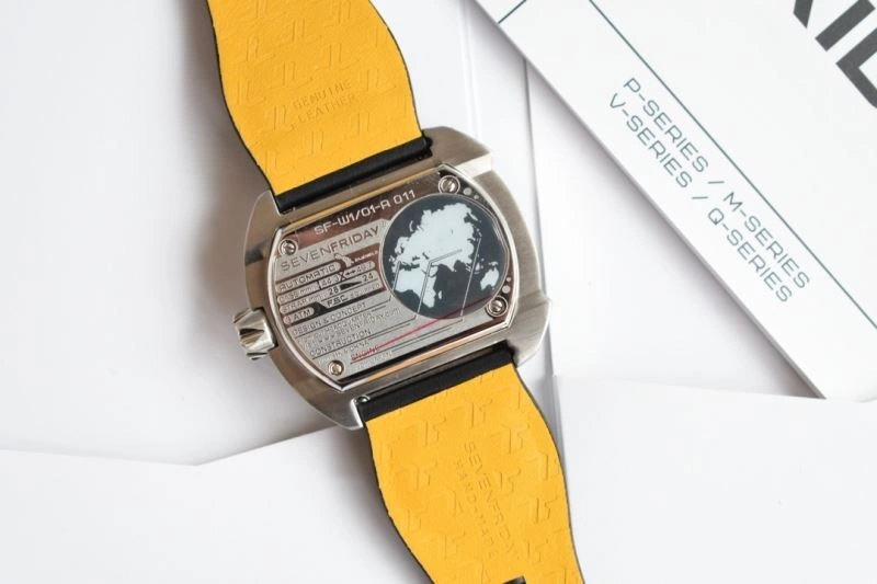 SEVENFRIDAY Watches ComfortFit 202803