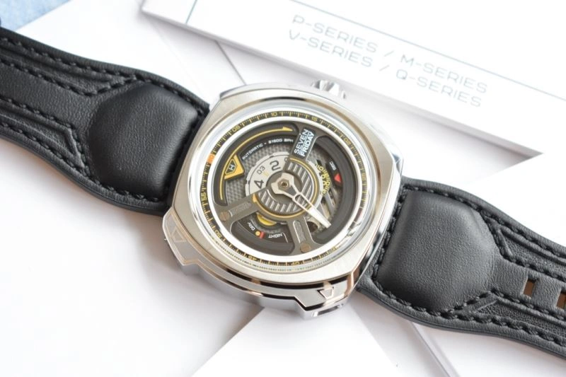 SEVENFRIDAY Watches ComfortFit 202803