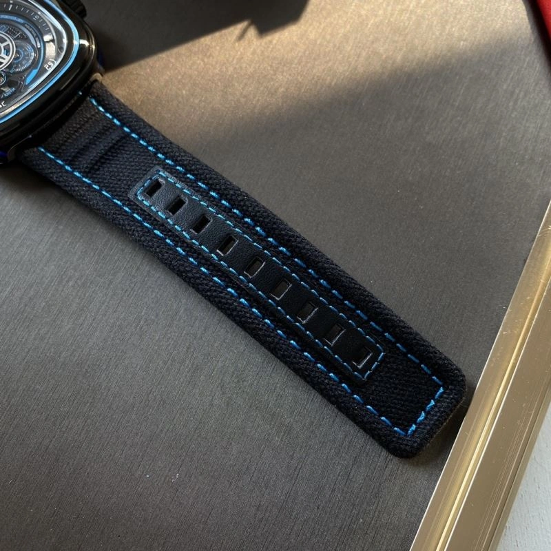 WrinkleFree SEVENFRIDAY Watches 202801