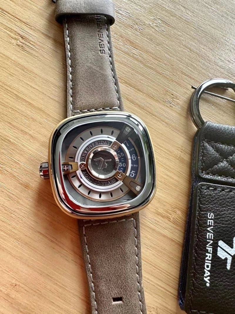 Resilient SEVENFRIDAY Watches 202850