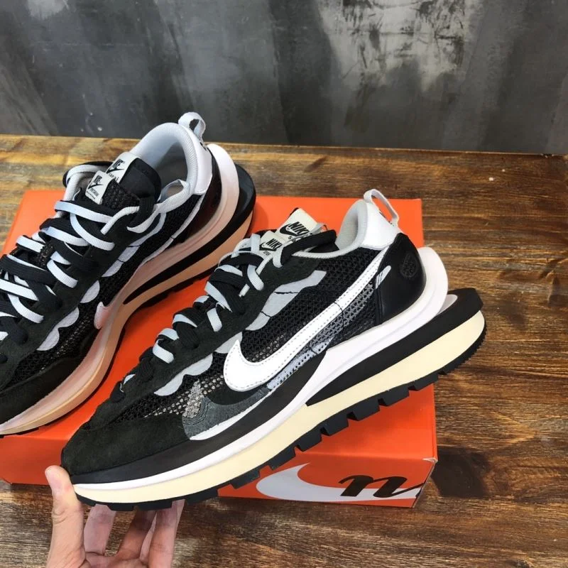 Fashionable Sacai x Nike VaporWaffle Shoes 33381