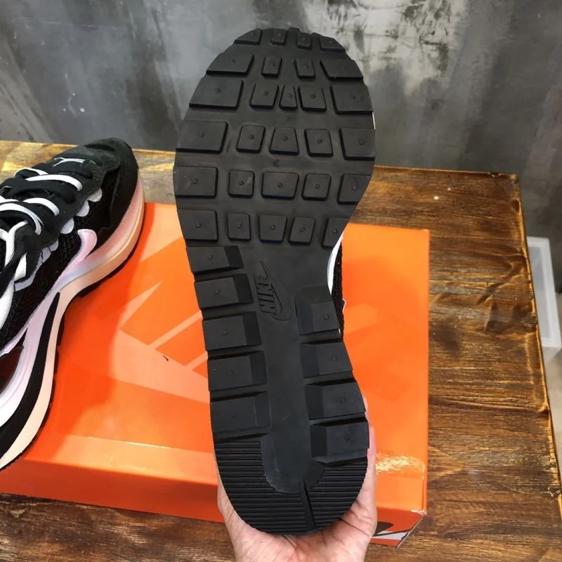Fashionable Sacai x Nike VaporWaffle Shoes 33381