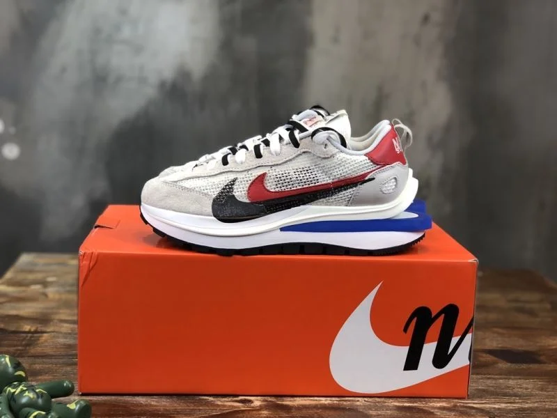 Lightweight Sacai x Nike VaporWaffle Shoes 33394