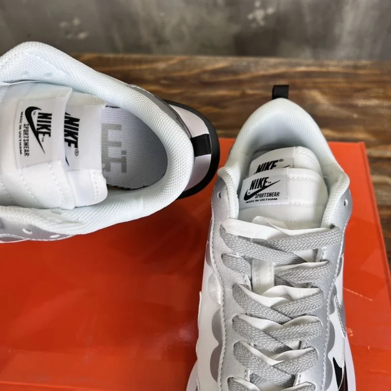 ComfortFit Sacai x Nike VaporWaffle Shoes 33391