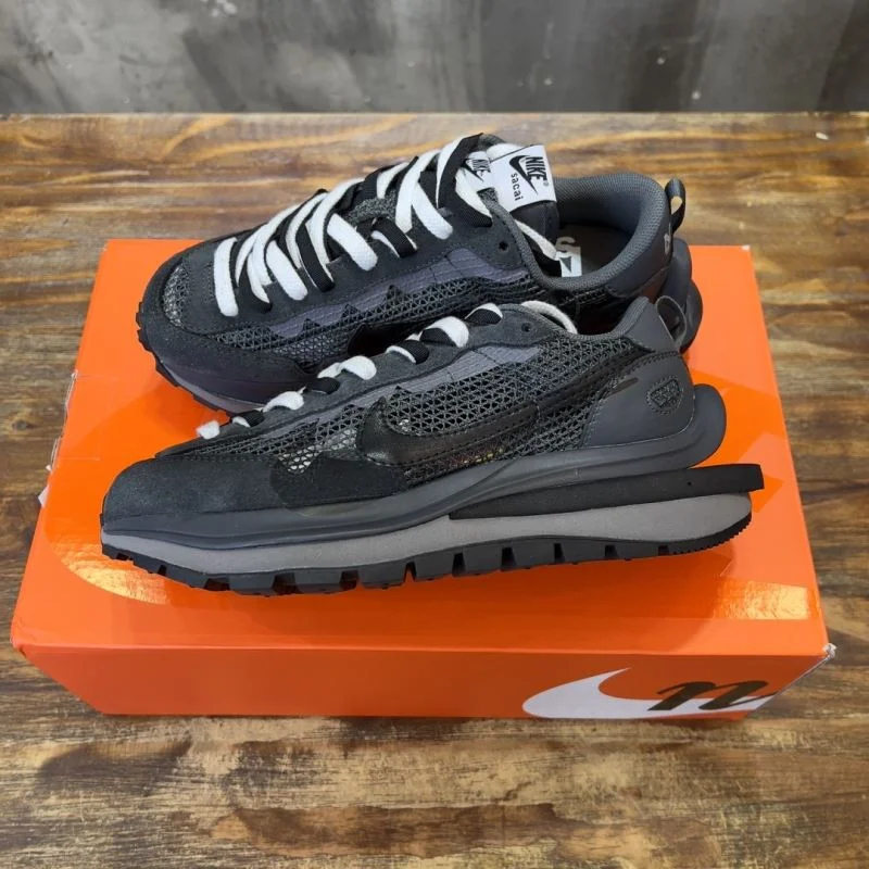 Attractive Sacai x Nike VaporWaffle Shoes 33393