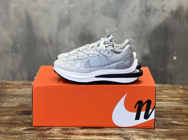 Sacai x Nike VaporWaffle Shoes Colorful 33369