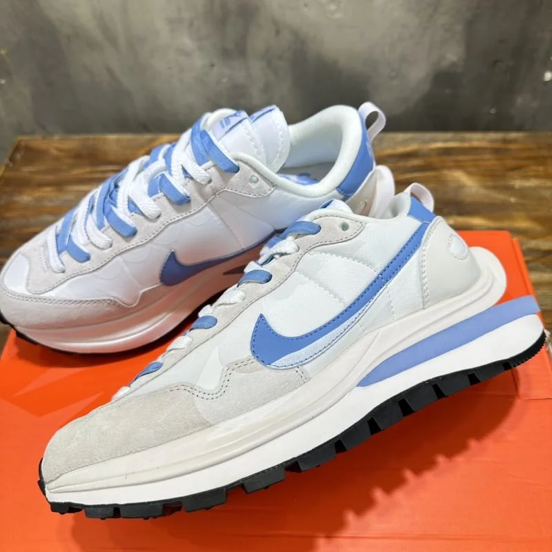 Durable Sacai x Nike VaporWaffle Shoes 33389
