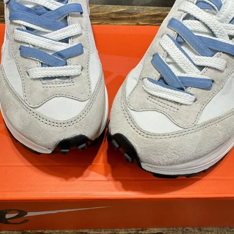Durable Sacai x Nike VaporWaffle Shoes 33389