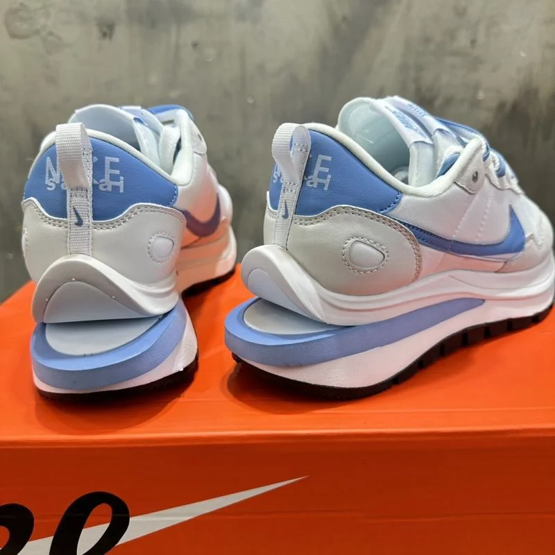 Durable Sacai x Nike VaporWaffle Shoes 33389