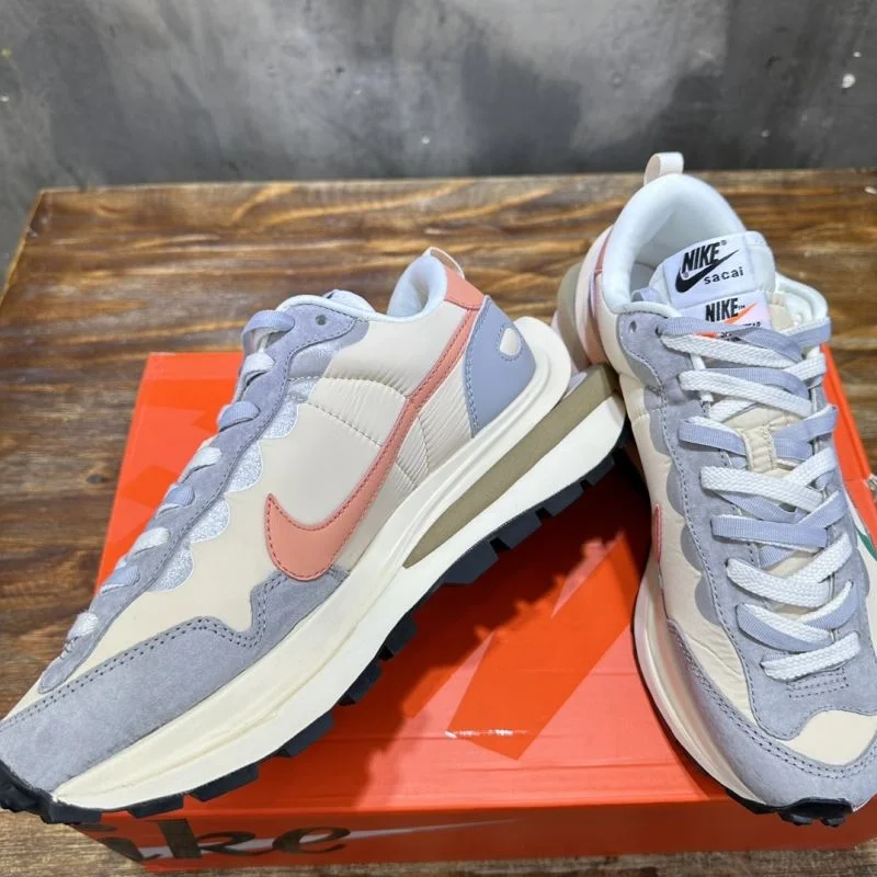 Sacai x Nike VaporWaffle Shoes Effortless 33377