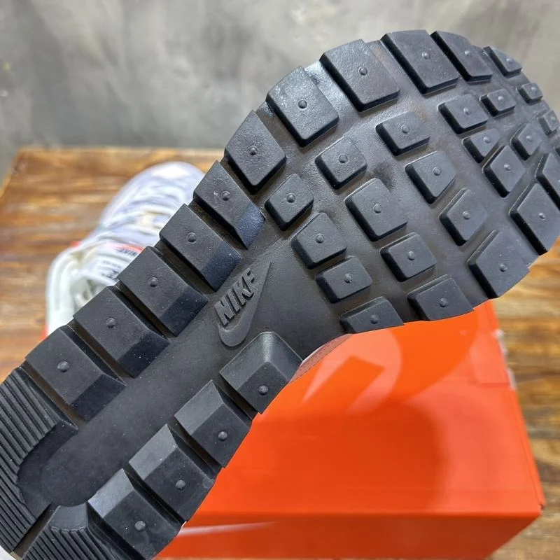 Sacai x Nike VaporWaffle Shoes Effortless 33377