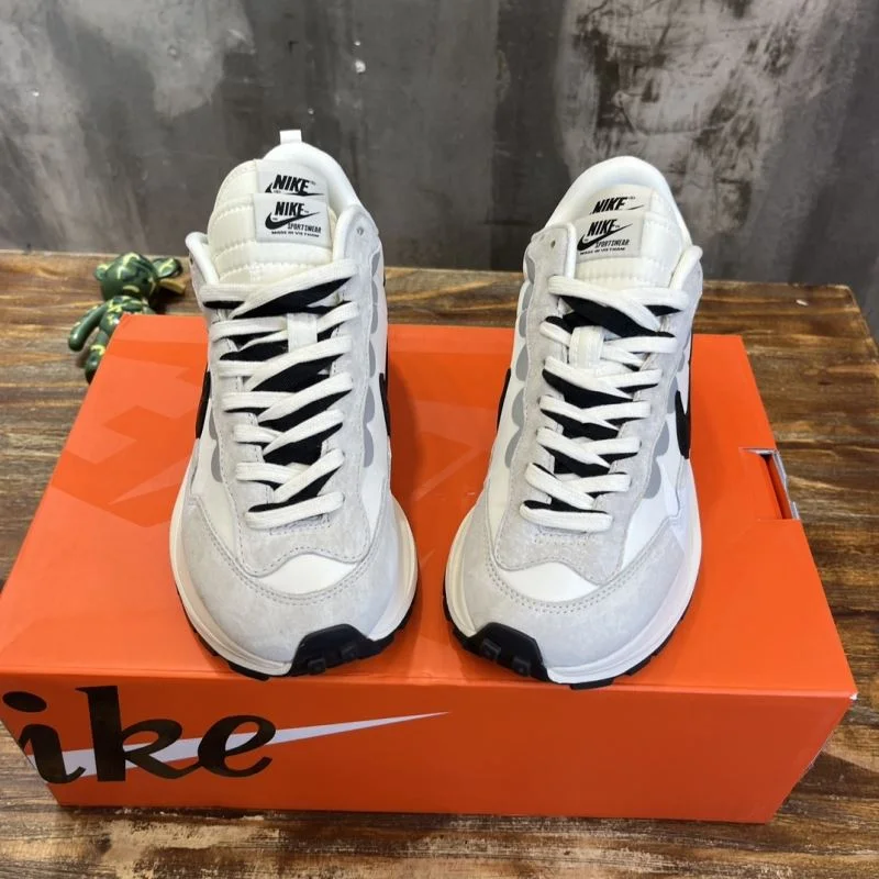 Sacai x Nike VaporWaffle Shoes WeatherProof 33367