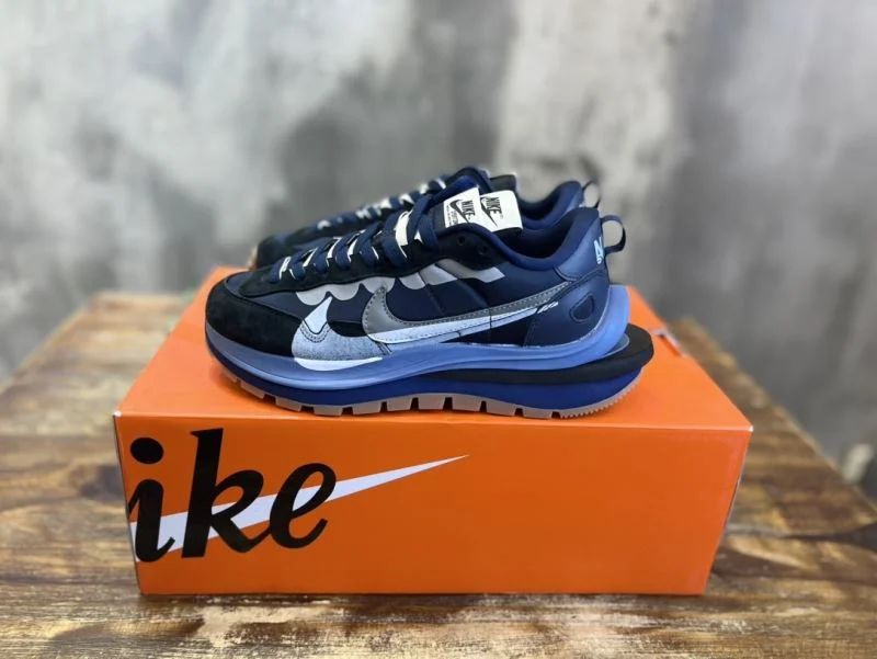 Packable Sacai x Nike VaporWaffle Shoes 33364