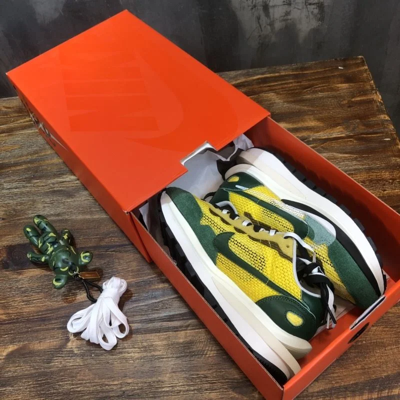 Sacai x Nike VaporWaffle Shoes UrbanStyle 33359