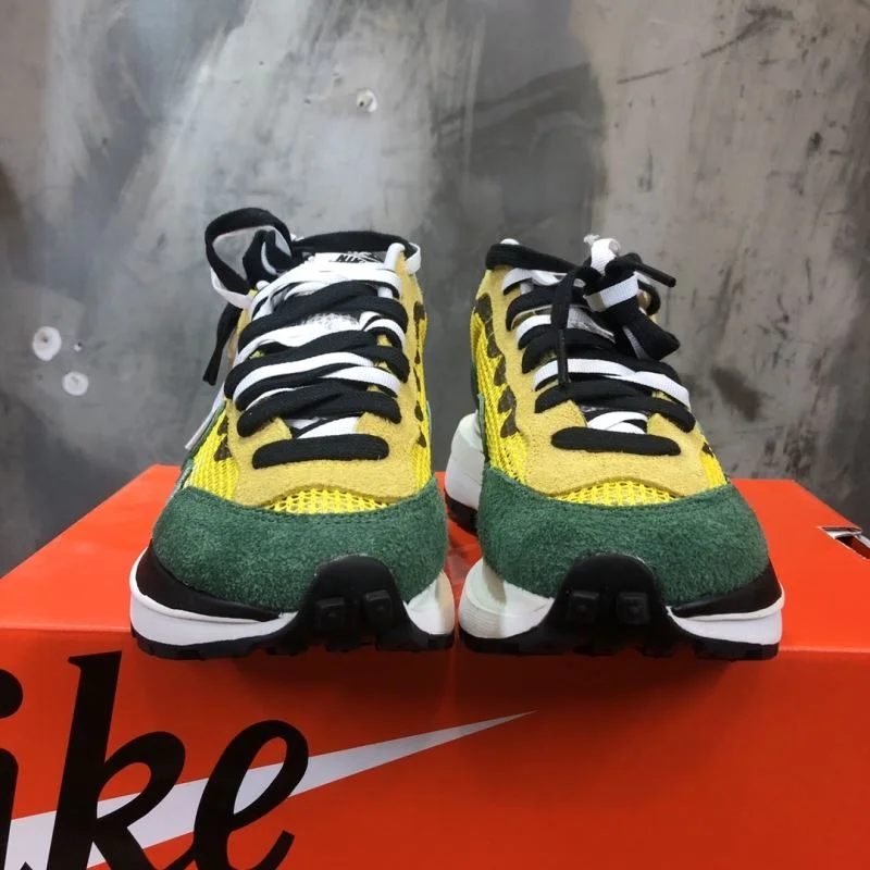 Sacai x Nike VaporWaffle Shoes UrbanStyle 33359