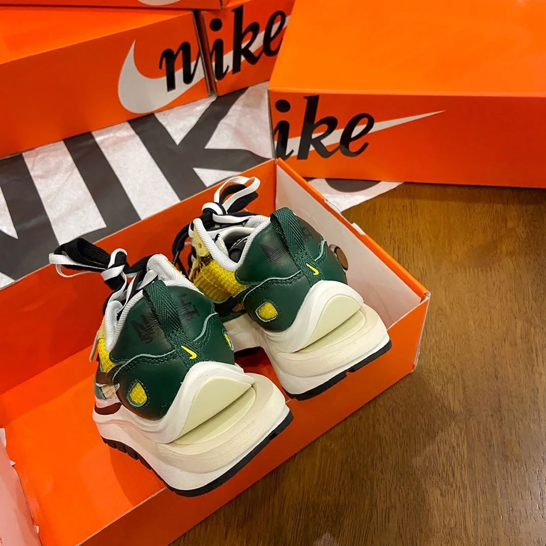 Sacai x Nike VaporWaffle Shoes Sporty 33484