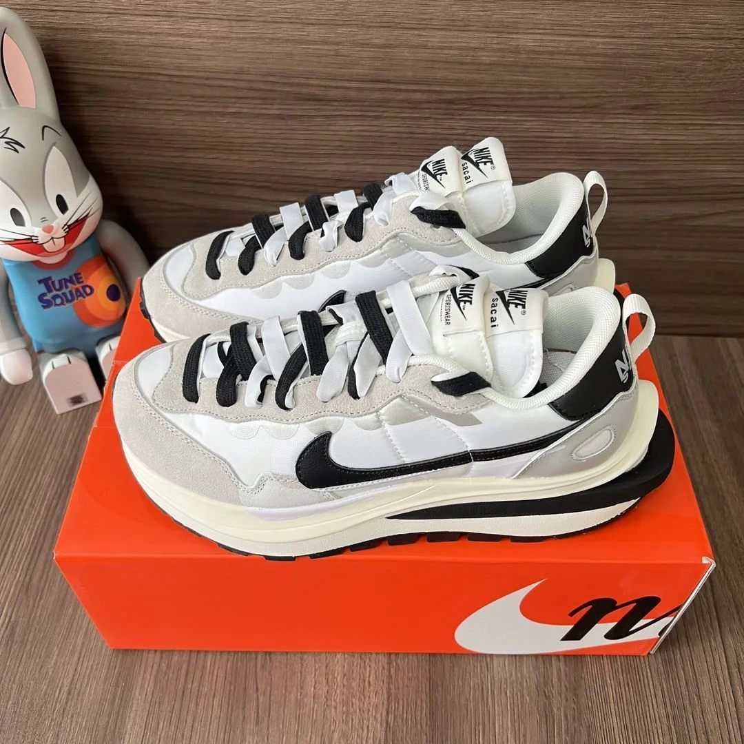Sacai x Nike VaporWaffle Shoes EasyCare 33467