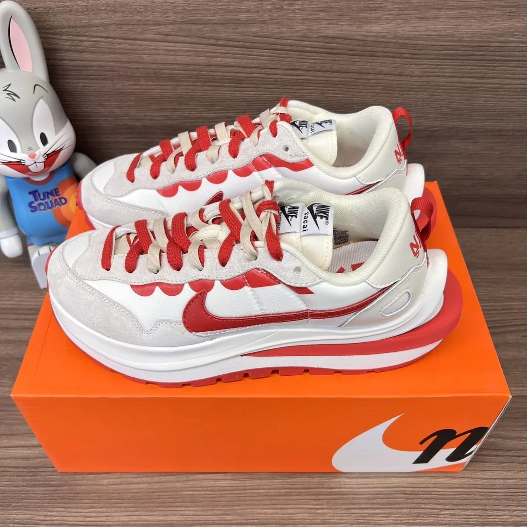Sacai x Nike VaporWaffle Shoes TechFriendly 33471