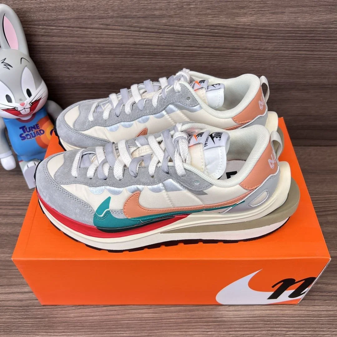 DailyWear Sacai x Nike VaporWaffle Shoes 33460