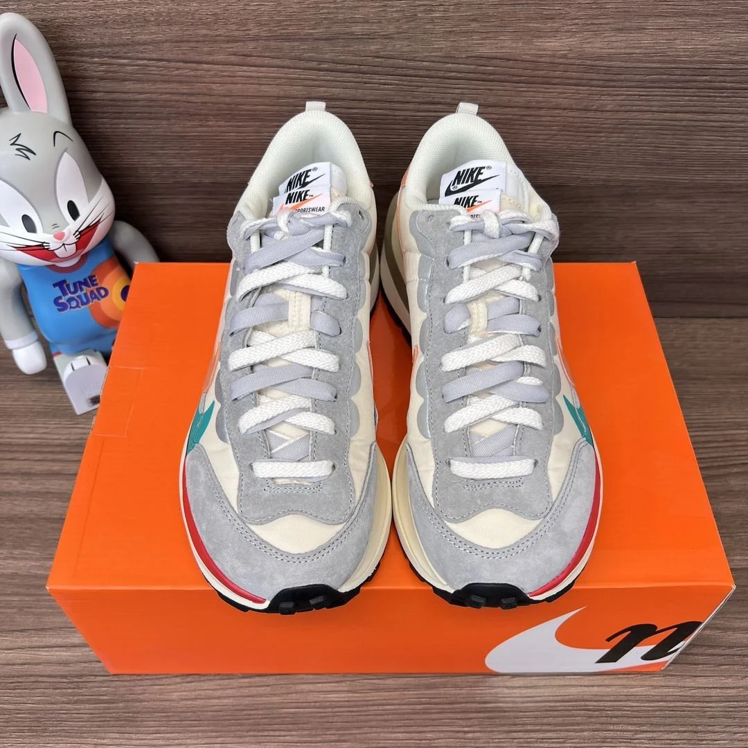 DailyWear Sacai x Nike VaporWaffle Shoes 33460