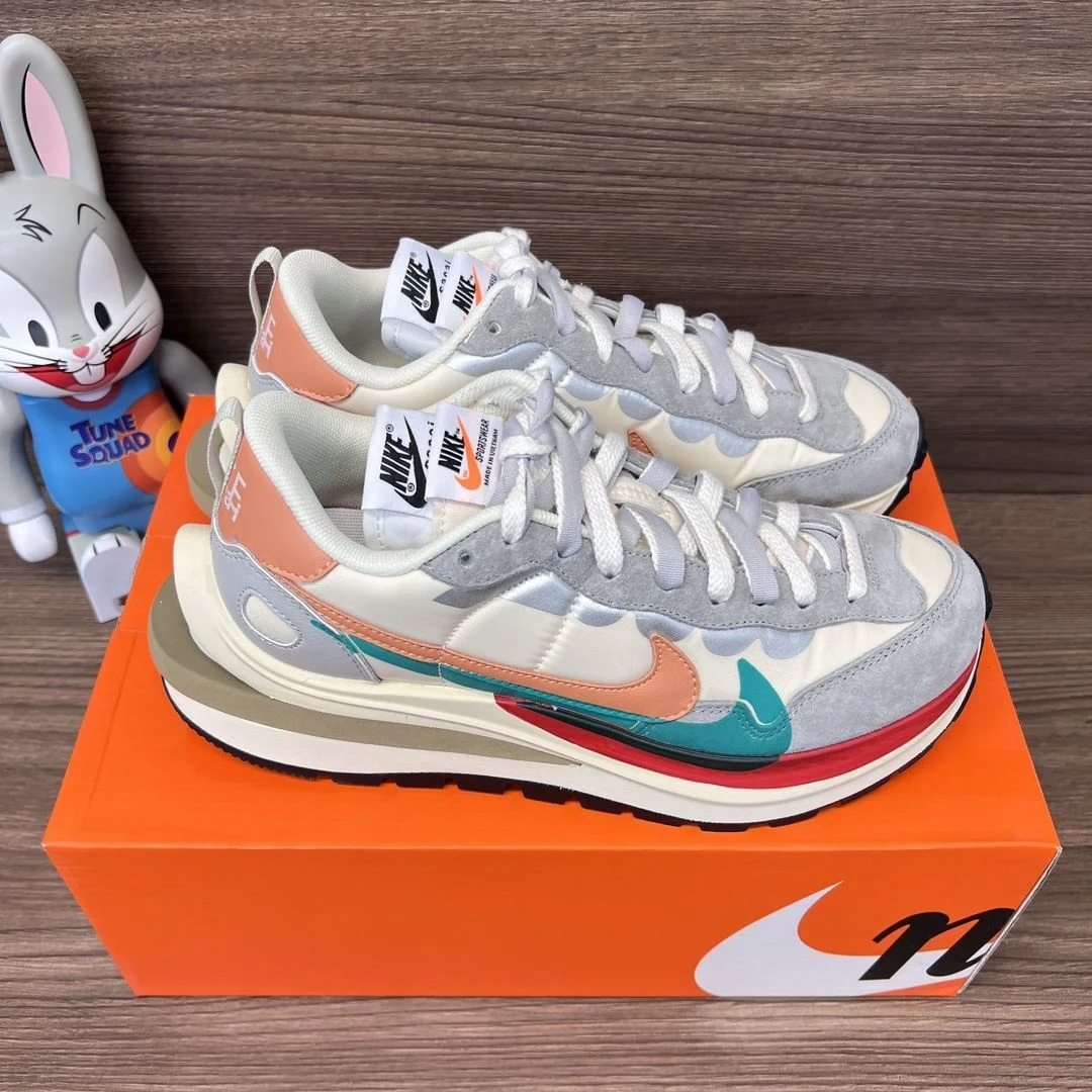 DailyWear Sacai x Nike VaporWaffle Shoes 33460