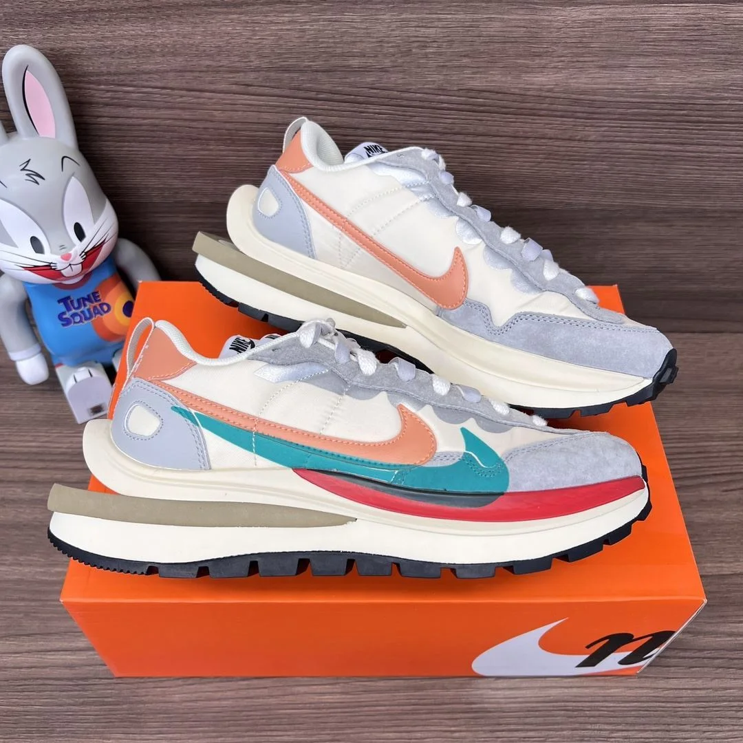 DailyWear Sacai x Nike VaporWaffle Shoes 33460