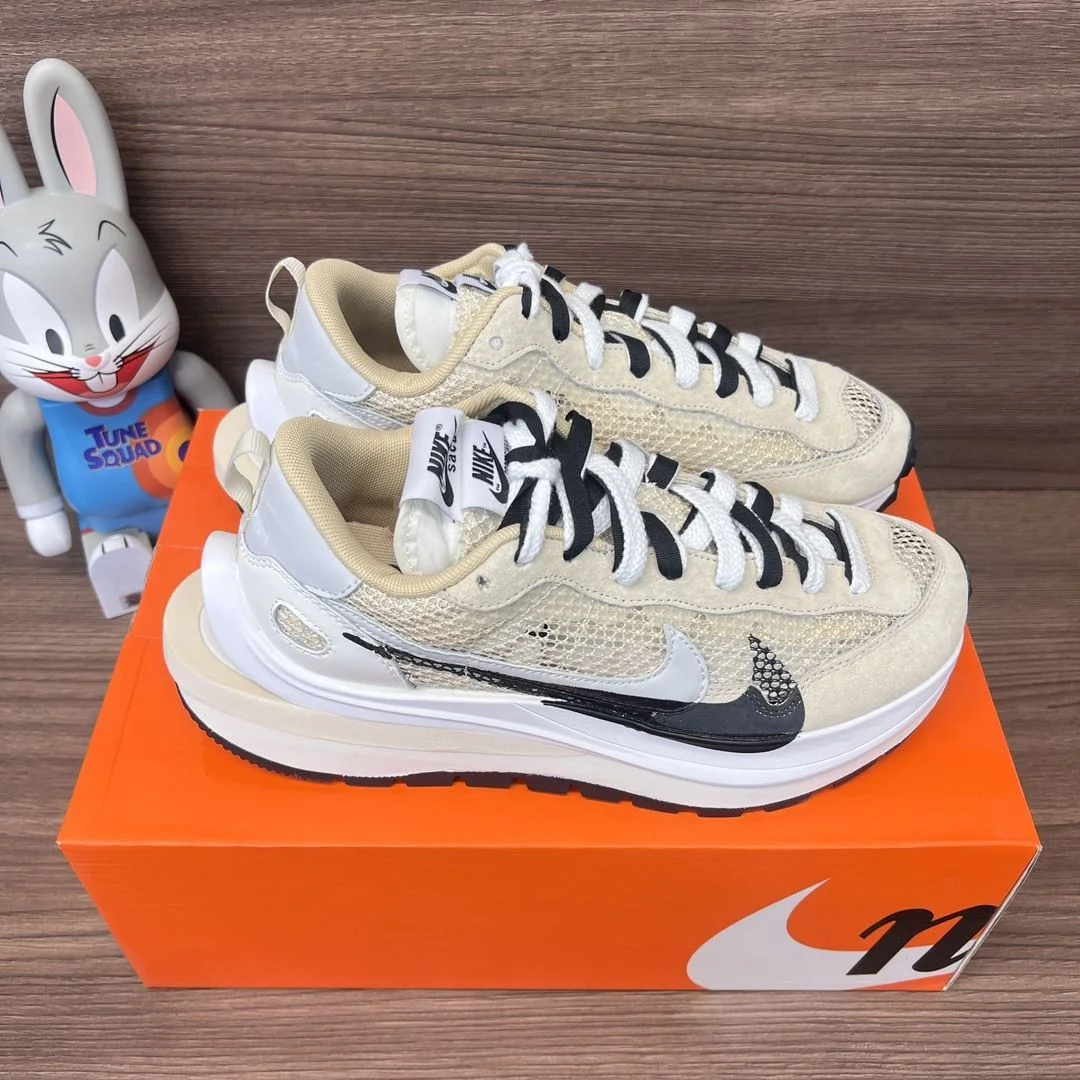 Sacai x Nike VaporWaffle Shoes Vibrant 33462
