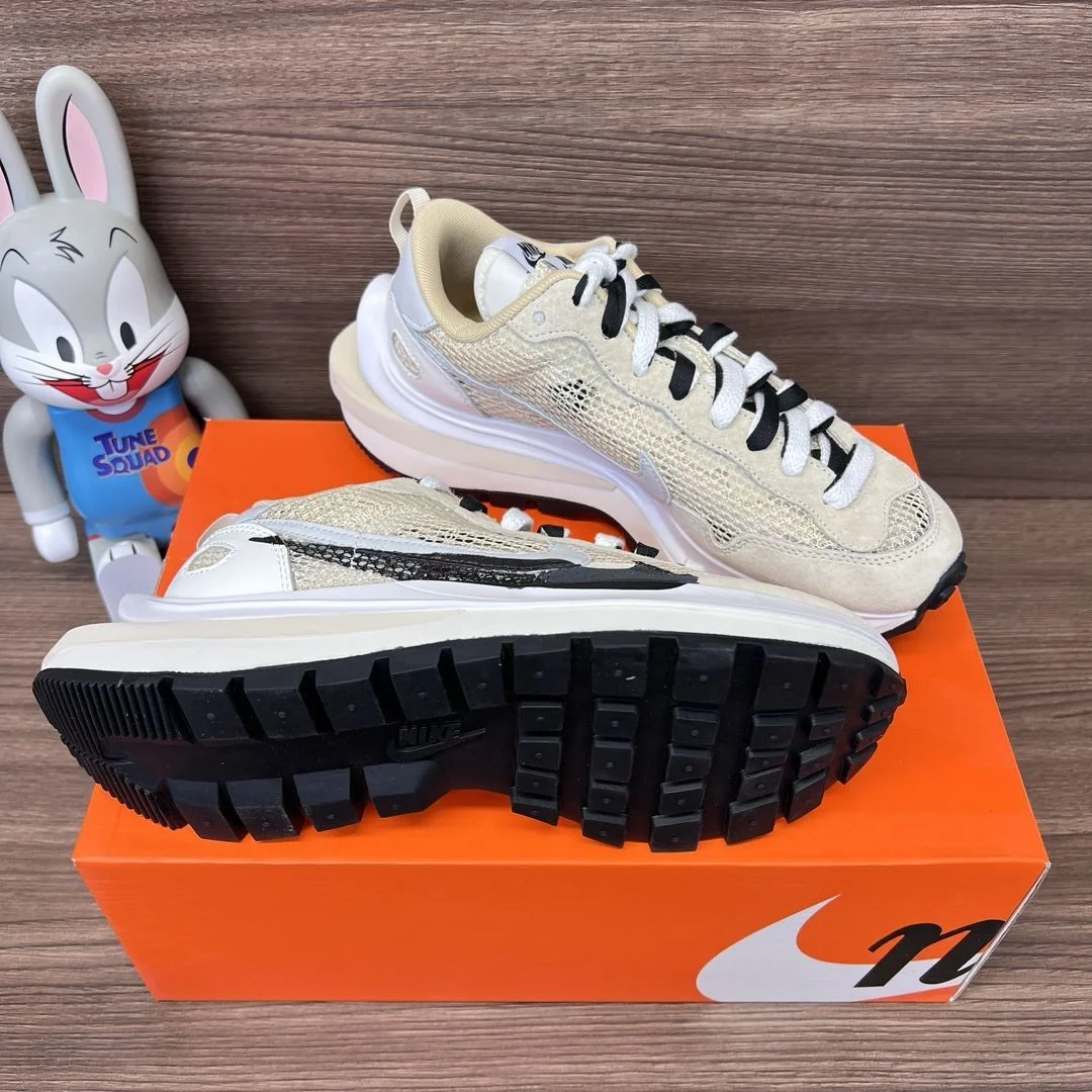 Sacai x Nike VaporWaffle Shoes Vibrant 33462