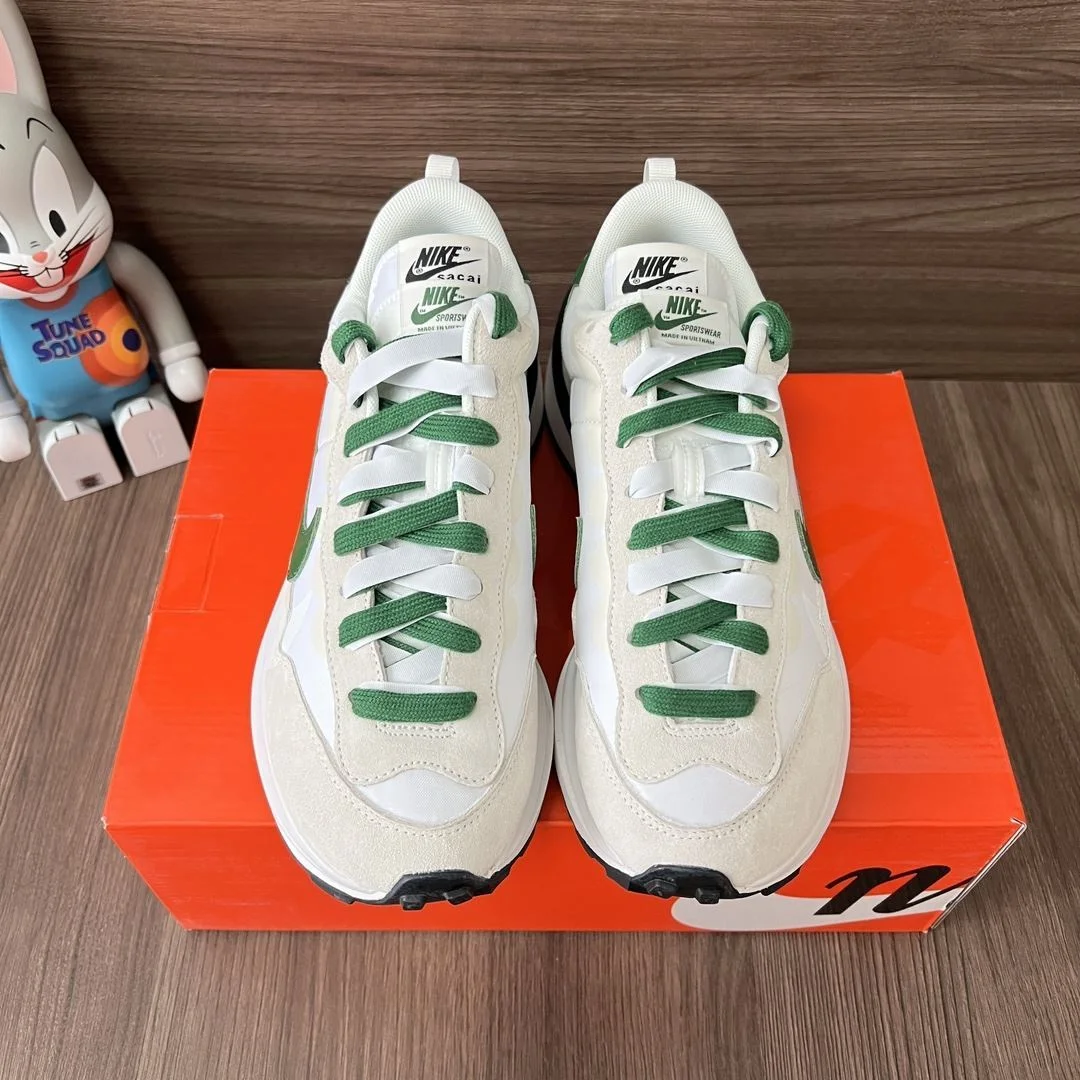 Sacai x Nike VaporWaffle Shoes Vibrant 33456