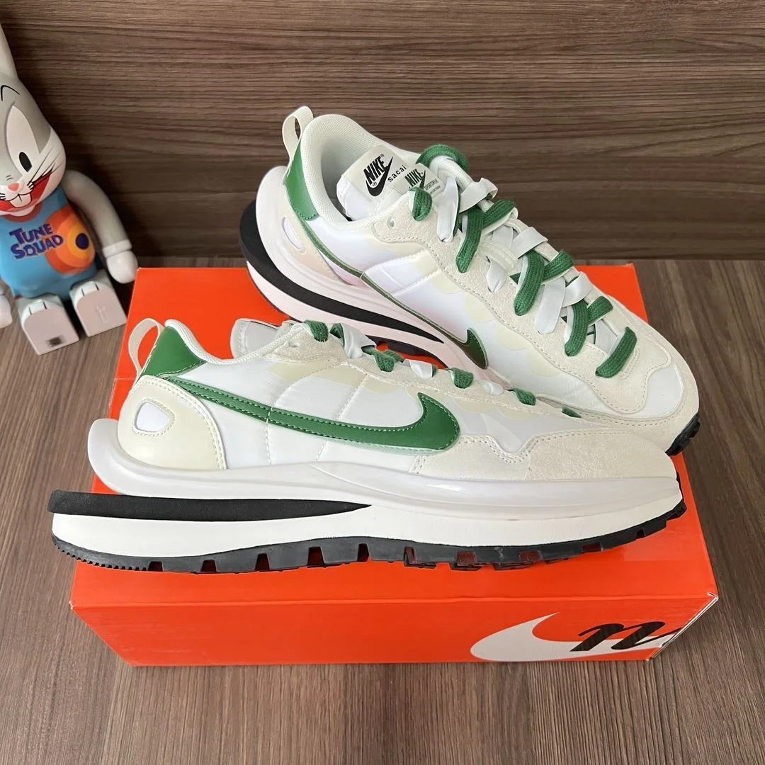 Sacai x Nike VaporWaffle Shoes Vibrant 33456